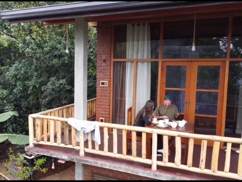 Felicity Inn Ella Extérieur photo